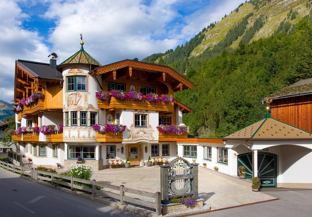 Ferienschloessl Harmonie Hotel Holzgau Luaran gambar