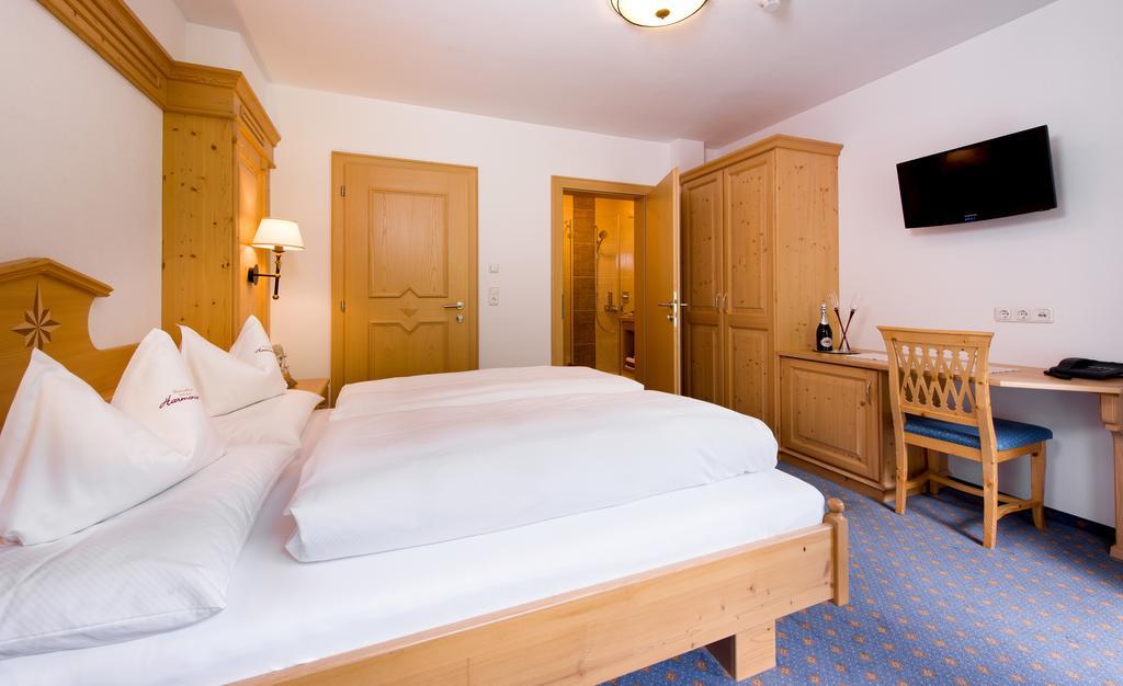 Ferienschloessl Harmonie Hotel Holzgau Luaran gambar