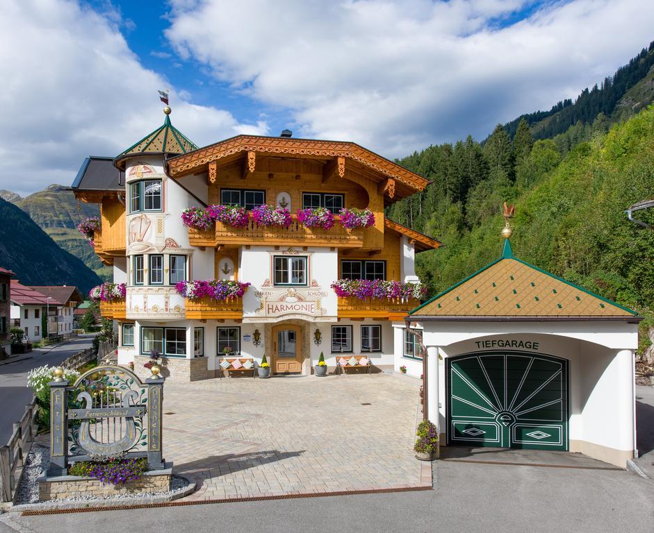Ferienschloessl Harmonie Hotel Holzgau Luaran gambar