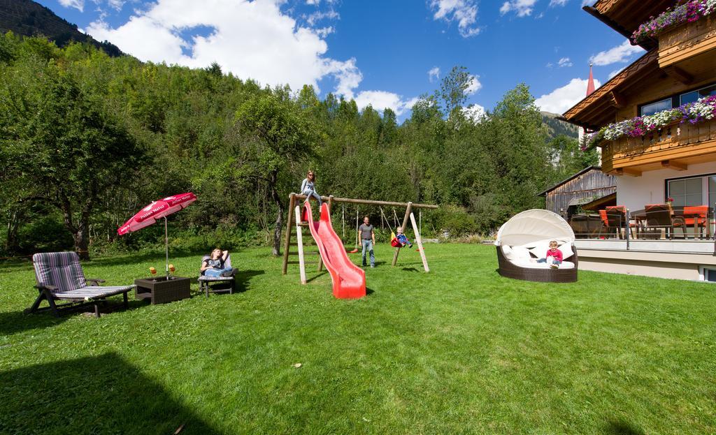 Ferienschloessl Harmonie Hotel Holzgau Luaran gambar
