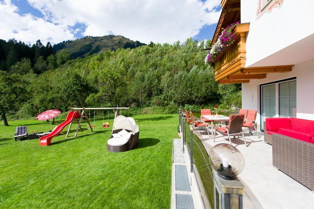 Ferienschloessl Harmonie Hotel Holzgau Luaran gambar